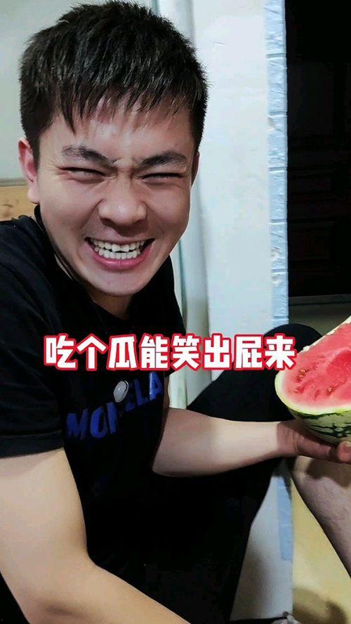 大汉吃瓜事件真相,揭秘背后真相与争议